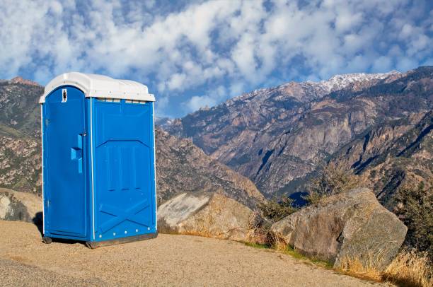 Best Luxury portable toilet rental  in Reedsburg, WI